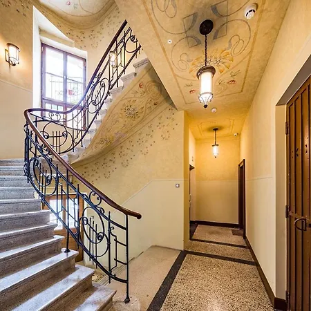 Gem By Castle * Krakau