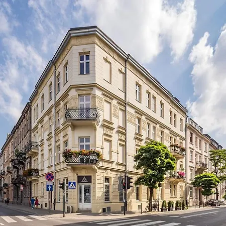 Gem By Castle Апартаменты